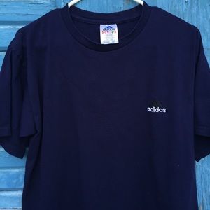 Vintage 90’s Basic Adidas Logo Shirt Size S.